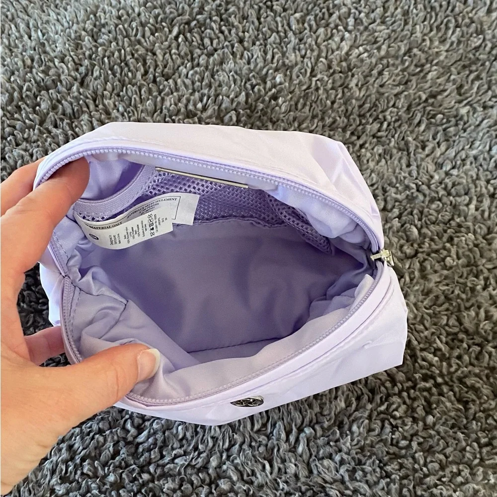 LULULEMON POUCH - Picture 3 of 8